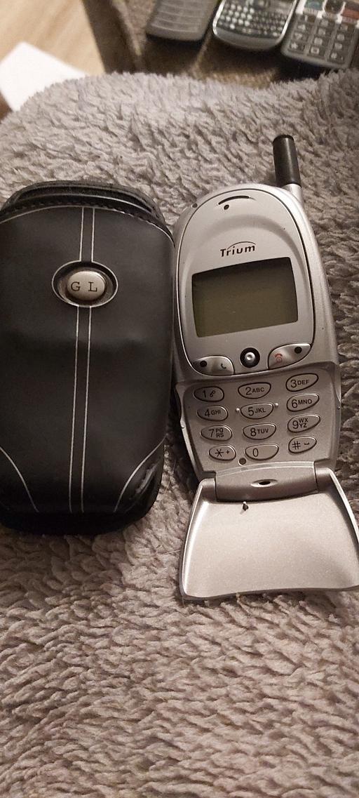 Buy & Sell Woodsetton Dudley - Photos for trium flip phone