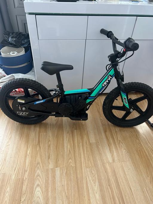 Buy & Sell Stockbridge Village Knowsley - Photos for Revvi electric bike