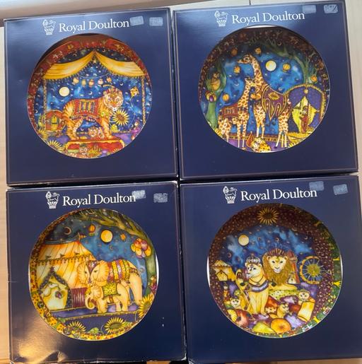 Buy & Sell Elm Park Havering - Photos for Royal Doulton Circus of the Moon plates