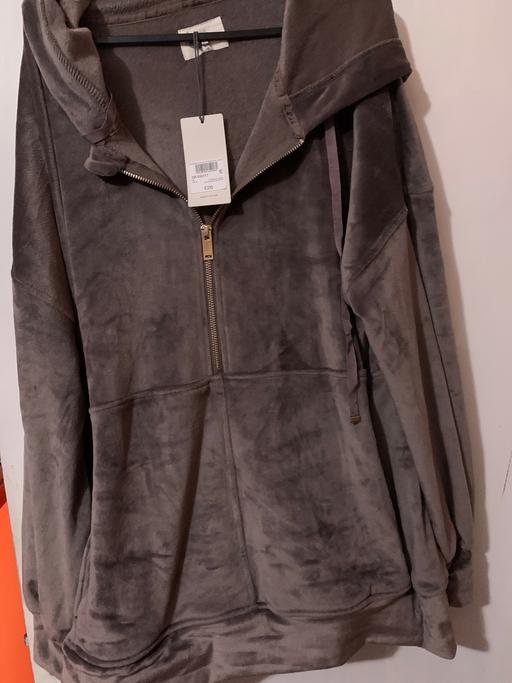 Buy & Sell Dudley Port Sandwell - Photos for Hoodie