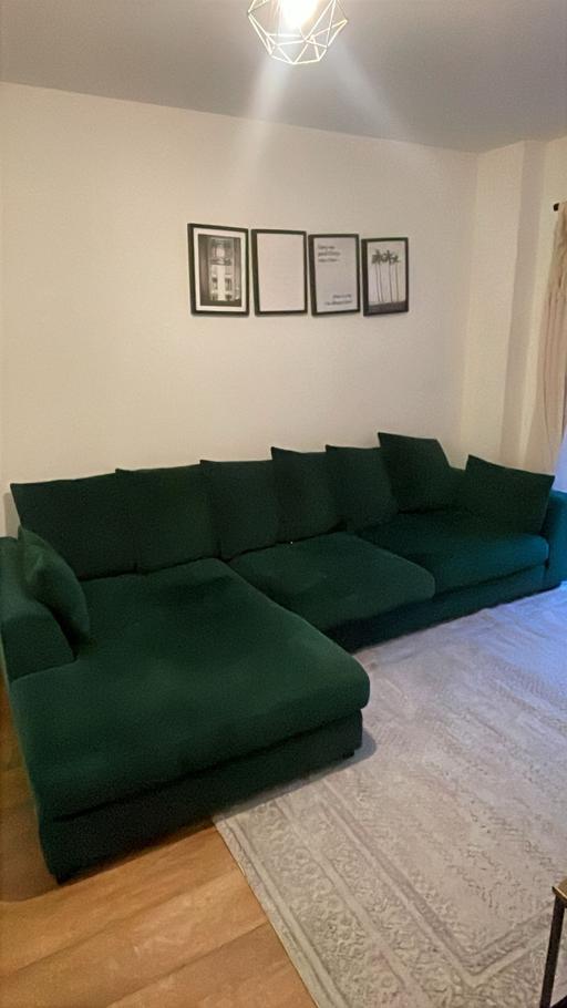 Buy & Sell Farnham Royal Slough - Photos for Left Hand Facing Large Chaise End Sofa