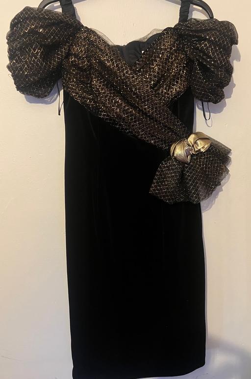 Buy & Sell Cheshunt Broxbourne - Photos for Tessara London black velvet and gold dress