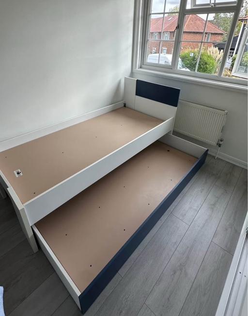 Buy & Sell Burnt Oak North West London - Photos for Single bed