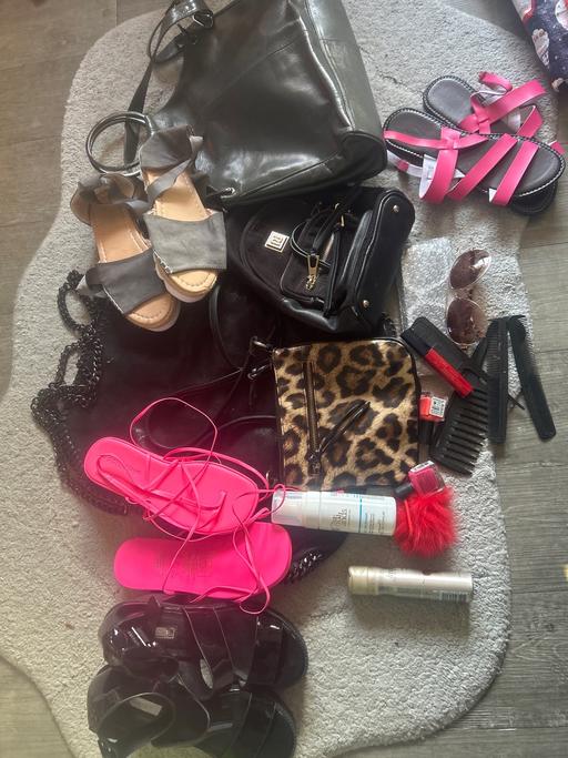 Buy & Sell Bells Mill Dudley - Photos for Ladies Bundle