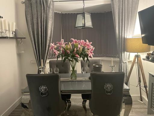 Buy & Sell Pelsall Walsall - Photos for 150cm x 90cmgrey glass dining table