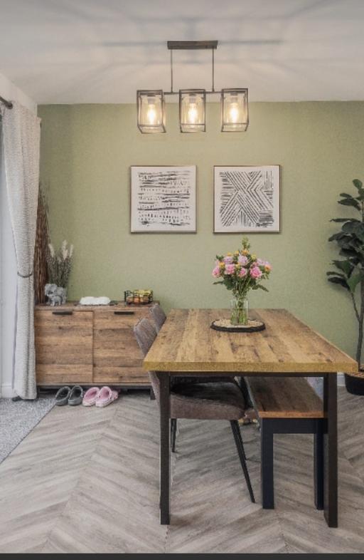 Buy & Sell Alvecote North Warwickshire - Photos for Dark brown oak effect table set.