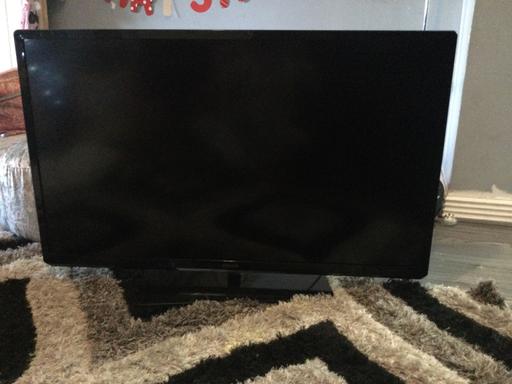 Buy & Sell Princes End Sandwell - Photos for 42” Philips tv broke