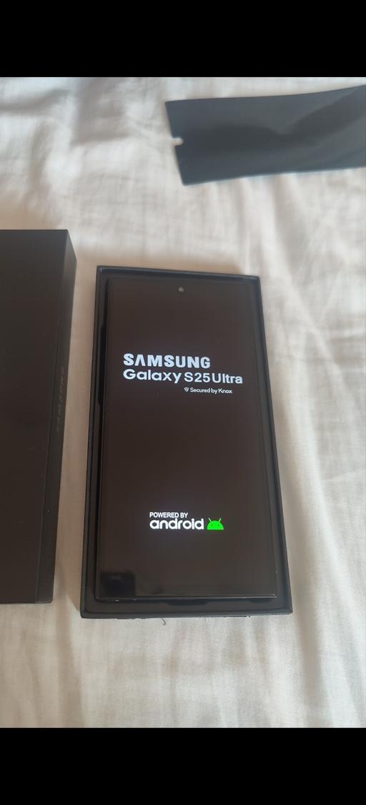 Buy & Sell Royal Albert Liverpool - Photos for brand new Samsung s25 ultra with pen