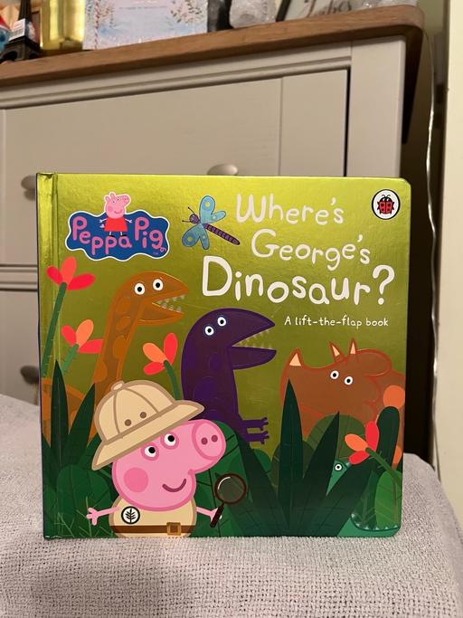 Buy & Sell Easington Lane Sunderland - Photos for Peppa Pig Board Book