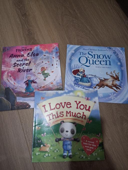 Buy & Sell Princes End Sandwell - Photos for x3 books