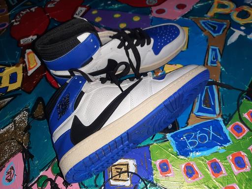 Buy & Sell East India East London - Photos for Nike Air jordons