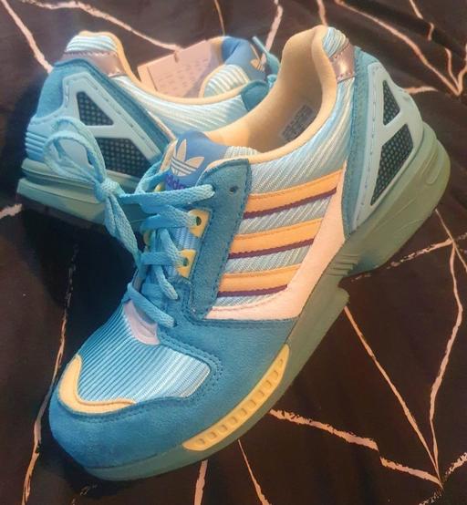 Buy & Sell White City West London - Photos for Adidas Torsion ZX8020