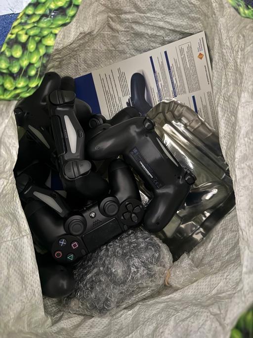 Buy & Sell Old Ford East London - Photos for Brand new wireless ps4 controller
