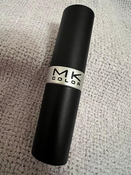 Buy & Sell Easington Lane Sunderland - Photos for Lipstick ( New )