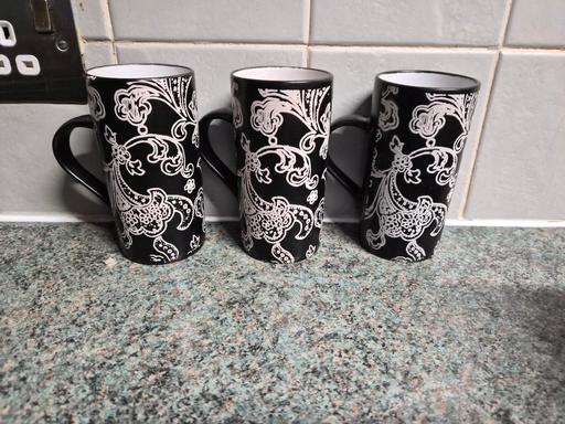 Buy & Sell Isleworth Hounslow - Photos for 3 patterned cups