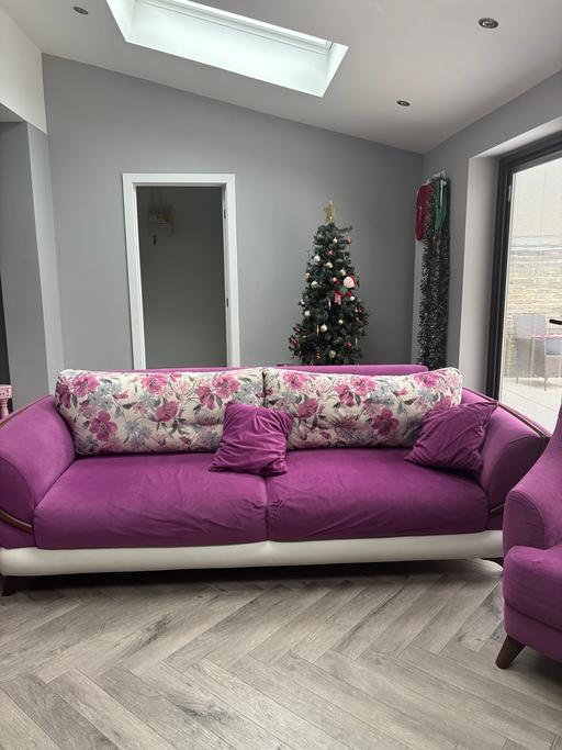 Buy & Sell Northumberland Park North London - Photos for 2 Sofa and arm chair set