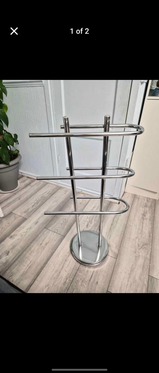 Buy & Sell Isleworth Hounslow - Photos for towel stand