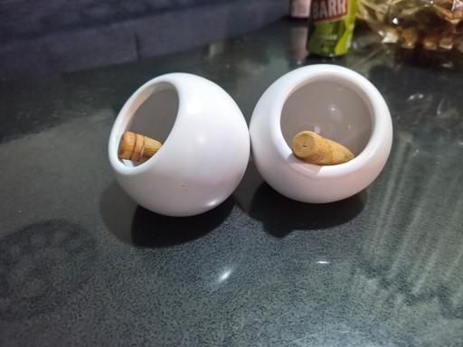 Buy & Sell Isleworth Hounslow - Photos for salt and pepper pinch pots