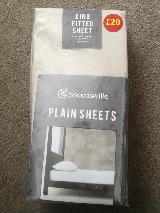Buy & Sell Moseley Village Wolverhampton - Photos for New beige king fitted sheet