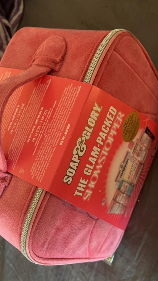 Buy & Sell Millbank Central London - Photos for Soap and glory brand new gift set