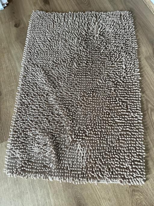 Buy & Sell Conisbrough Doncaster - Photos for Beige bath mat