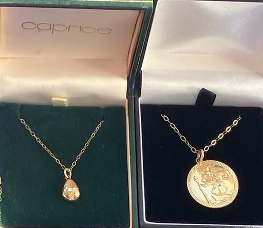 Buy & Sell Yeovil Somerset - Photos for 2x9ct Gold Necklaces 1x sam Christopher’s 