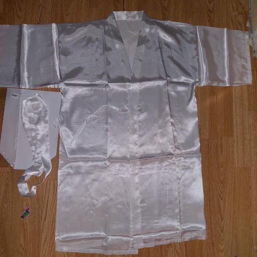 Buy & Sell Ocker Hill Sandwell - Photos for dressing Gown Short Small x 1 brand new
