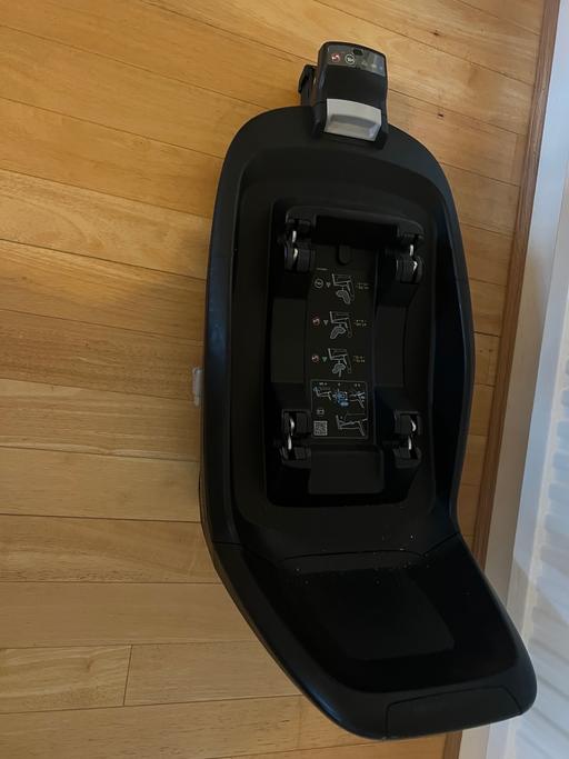 Buy & Sell Harrow on the Hill North West London - Photos for Isofix base