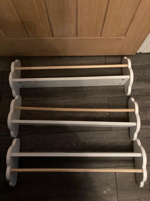 Buy & Sell Sedgley Dudley - Photos for Children’s book shelves