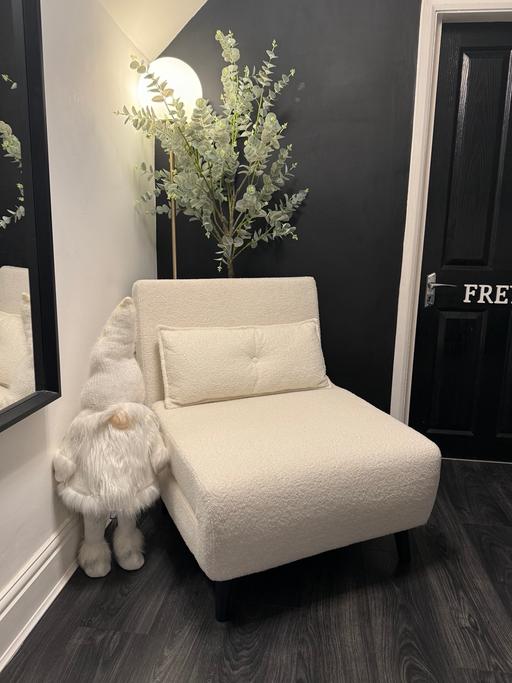 Buy & Sell Netherton Dudley - Photos for Sofa Bed / chair in Boucle new