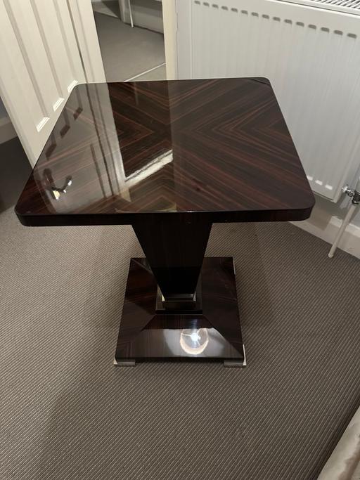 Buy & Sell Barnes South West London - Photos for Davidson Table designer