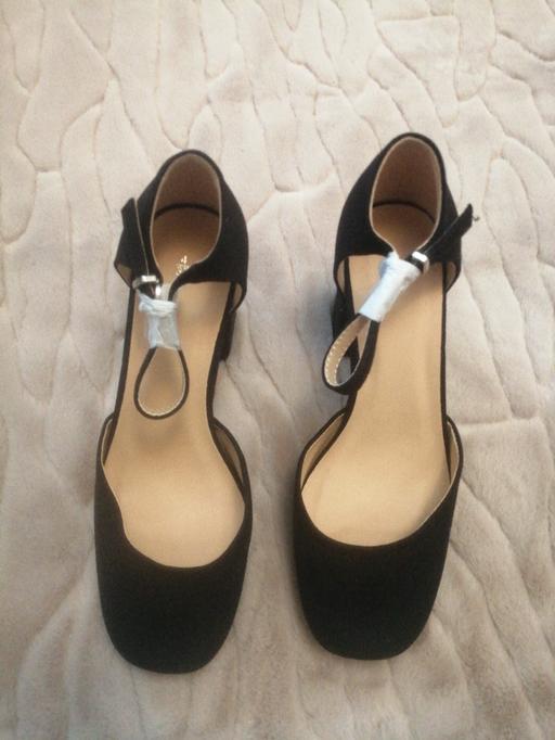 Buy & Sell Heath Town Wolverhampton - Photos for New ladies black shoes size 4