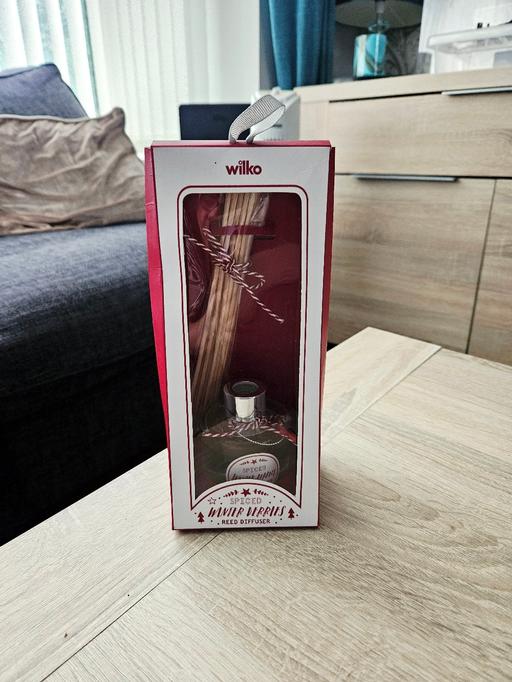 Buy & Sell Newton Doncaster - Photos for Winter berries reed diffuser..100ml..NEW