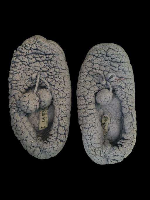 Buy & Sell White City West London - Photos for Purple slippers