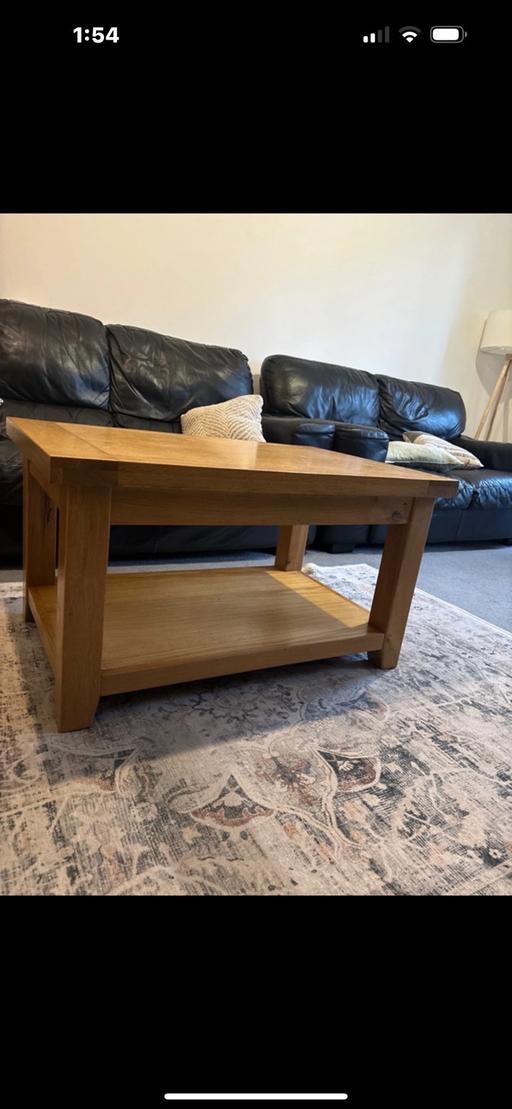 Buy & Sell Millwall East London - Photos for Coffee table