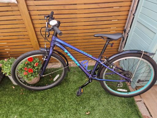 Buy & Sell Hounslow Town Centre Hounslow - Photos for Wahoo 24in Purple Flip Wheel Bike