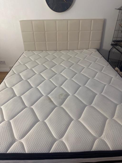 Buy & Sell Highams Park East London - Photos for Beige bed uk double 150-200