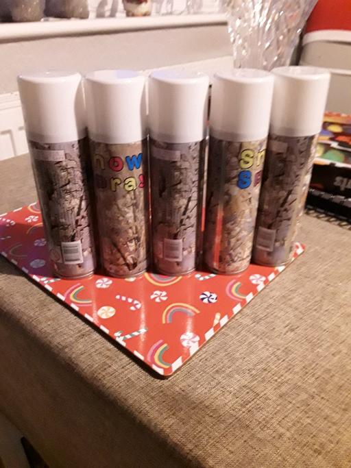 courses Ocker Hill Sandwell - Photos for 5 cans snow spray