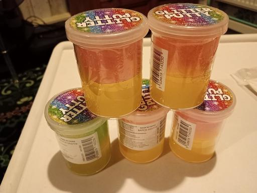 Buy & Sell Horncastle East Lindsey - Photos for joblot of GLITTER PUTTY sets