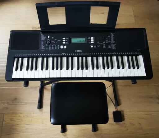 Buy & Sell Wembley Brent - Photos for YAMAHA Keyboard PSR-E373