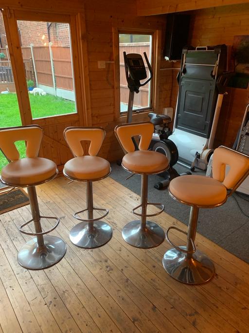 Buy & Sell Rainham Havering - Photos for Bar stools