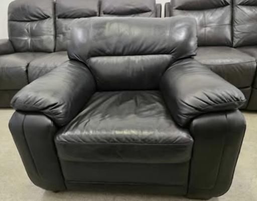 Buy & Sell Corporation Street Birmingham - Photos for scs black leather chair