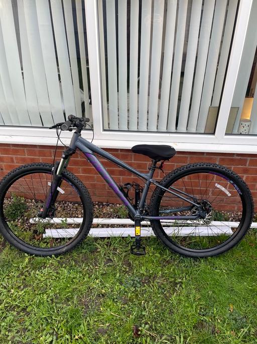 Buy & Sell Liverpool Sefton - Photos for Carrera Vengeance Women’s Bike