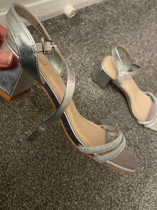 Buy & Sell Farnham Royal Buckinghamshire - Photos for High heels