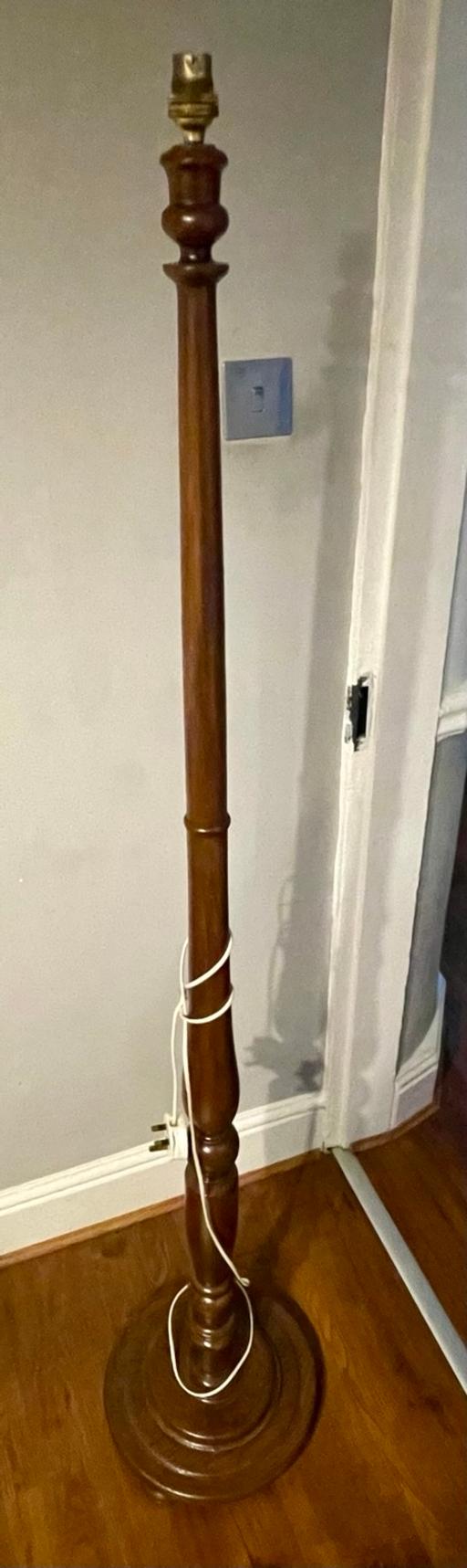 Buy & Sell Stoneycroft Liverpool - Photos for Vintage wooden floor lamp stand