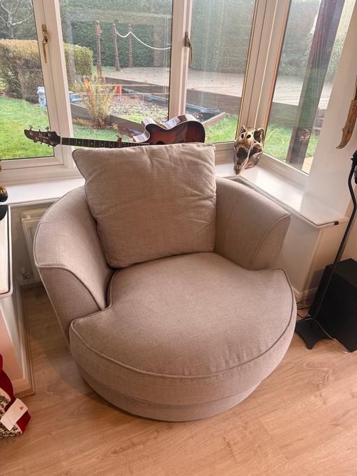 Buy & Sell Callow Hill Redditch - Photos for Cousins Abre Cuddle Chair (Swivel)