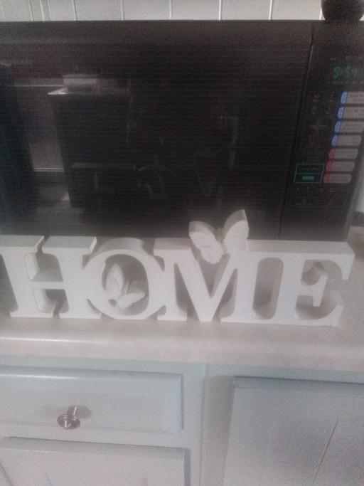 Buy & Sell Aldridge Walsall - Photos for WOODEN CREAM HOME SIGN