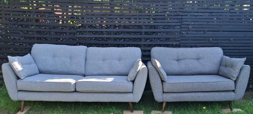Buy & Sell Wednesfield Wolverhampton - Photos for Grey DFS French Connection Sofas...3&1🎄🎄