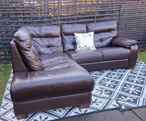 Buy & Sell Wednesfield Wolverhampton - Photos for Brown Leather Corner Sofa..🎄🎄