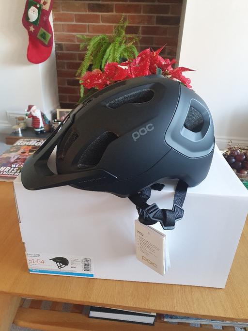 Buy & Sell Cross Lanes Wrexham - Wales - Photos for Mtb Helmet